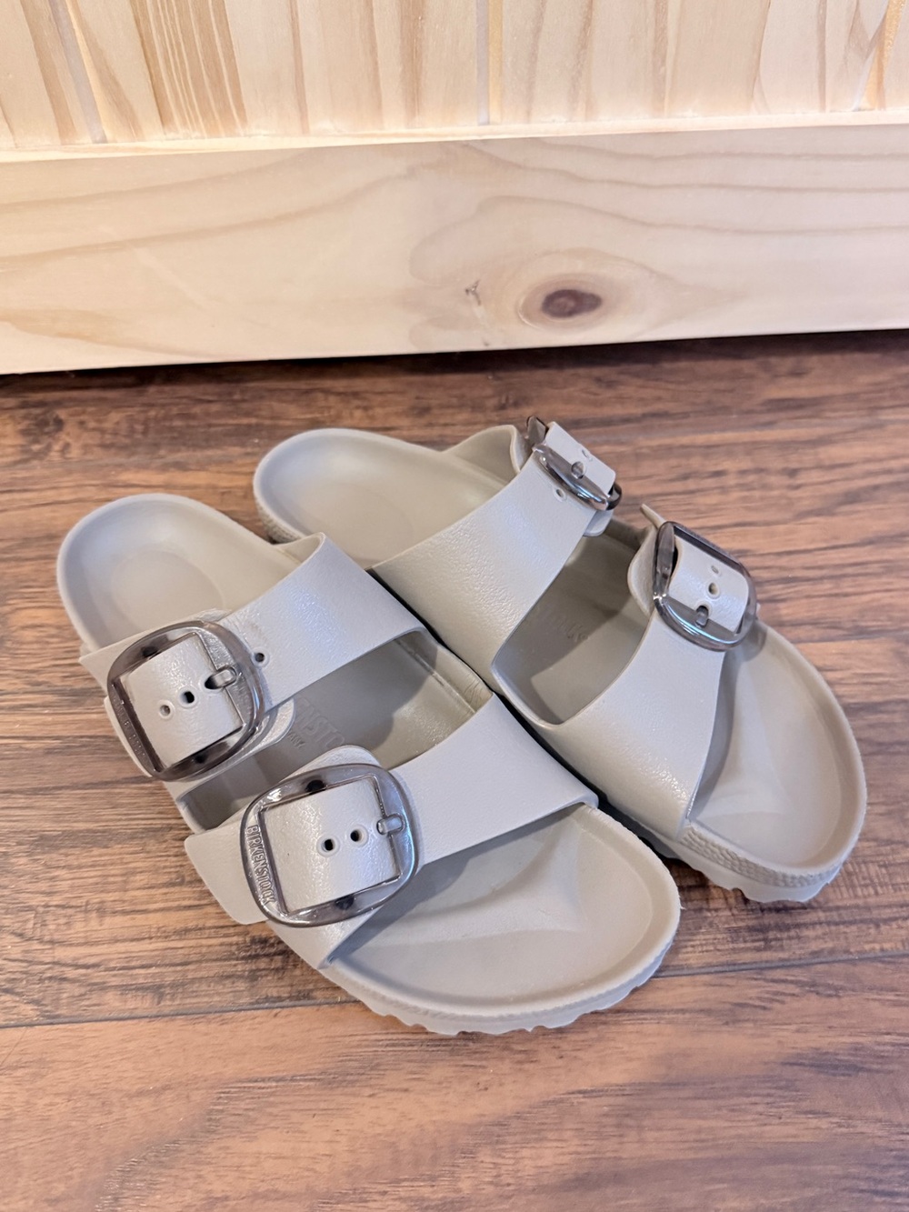 Like New Birkenstock Arizona EVA size 39 Gray Taupe